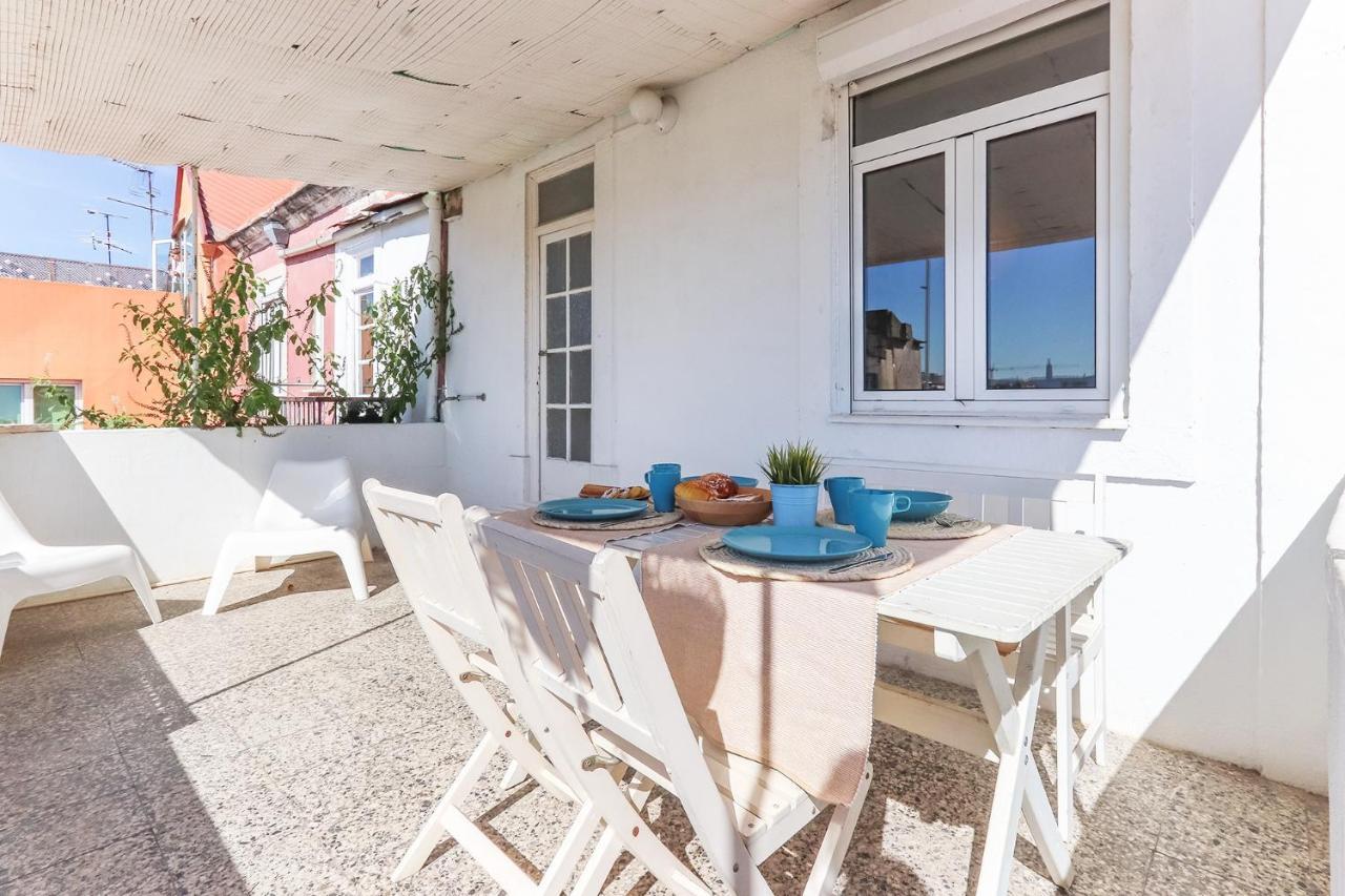 Parlamient River View Apartments By Homing Lisboa Екстериор снимка